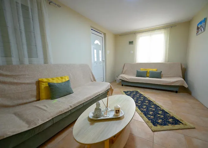 Poppy's House 別荘 Emborios