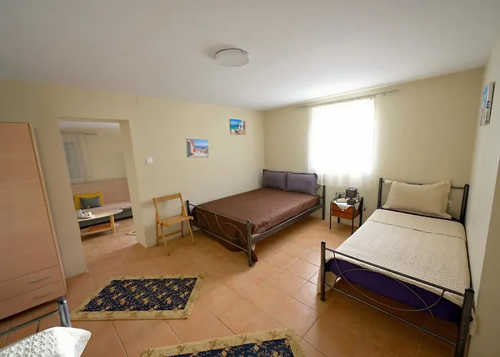 بيت للعطل Poppy's House *